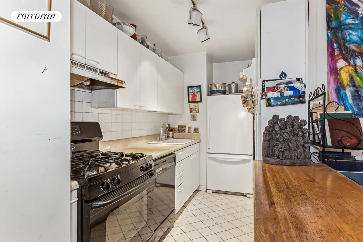 New York City Real Estate | View 260 West 10th Street, 2W | room 2