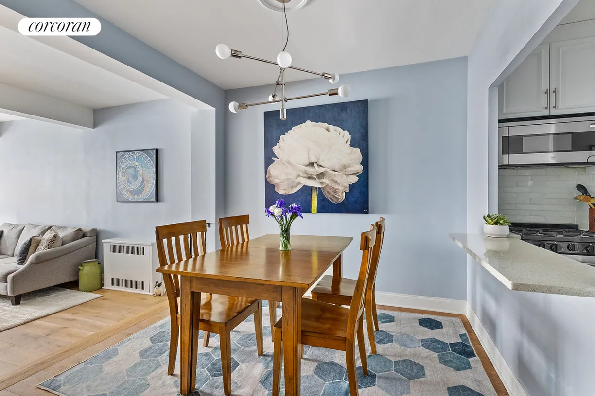 New York City Real Estate | View 333 West 57th Street, 8C | Dressing Area