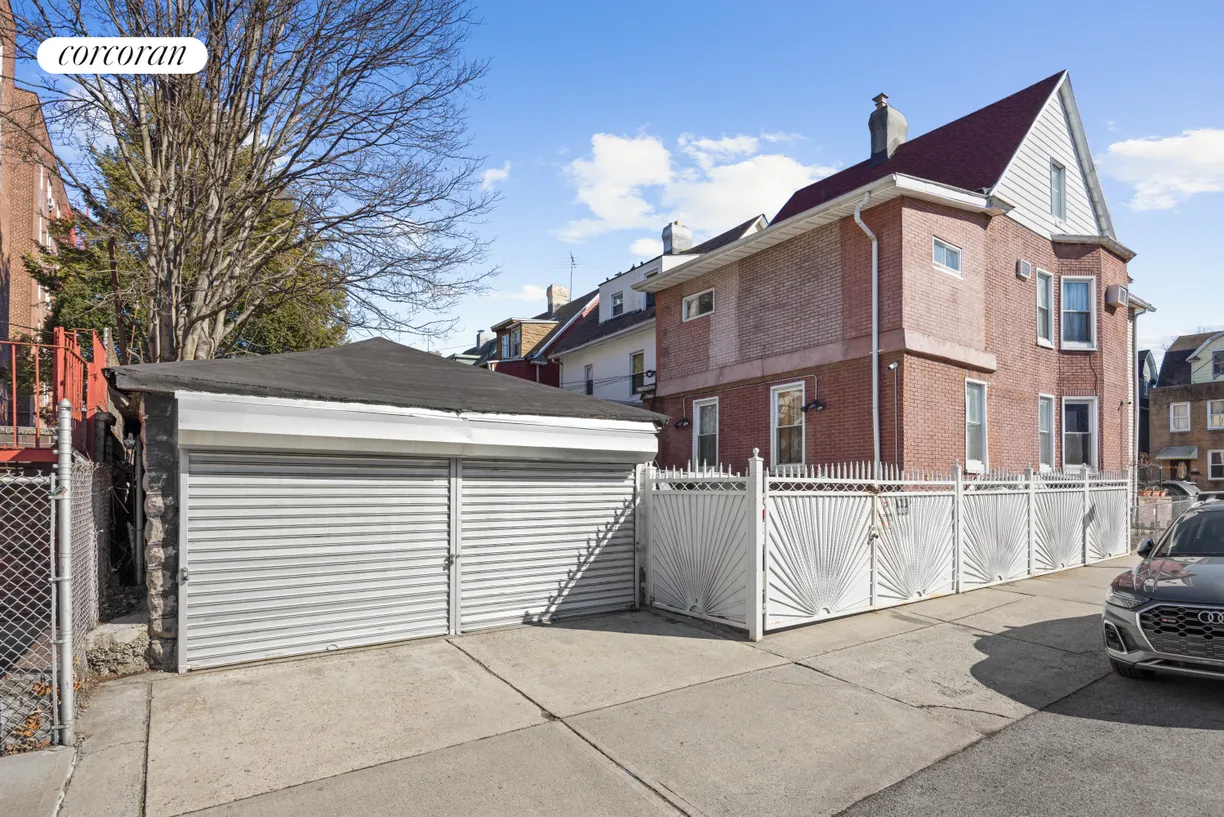 New York City Real Estate | View 901 Newkirk Avenue | room 2