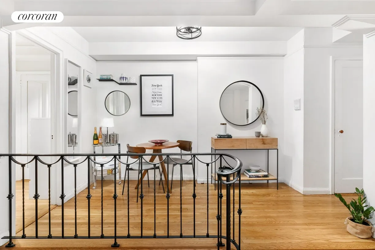 New York City Real Estate | View 200 West 20th Street, 714 | Dining Bay/ Foyer