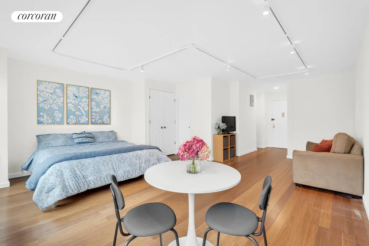 New York City Real Estate | View 170 West End Avenue, 23C | room 1