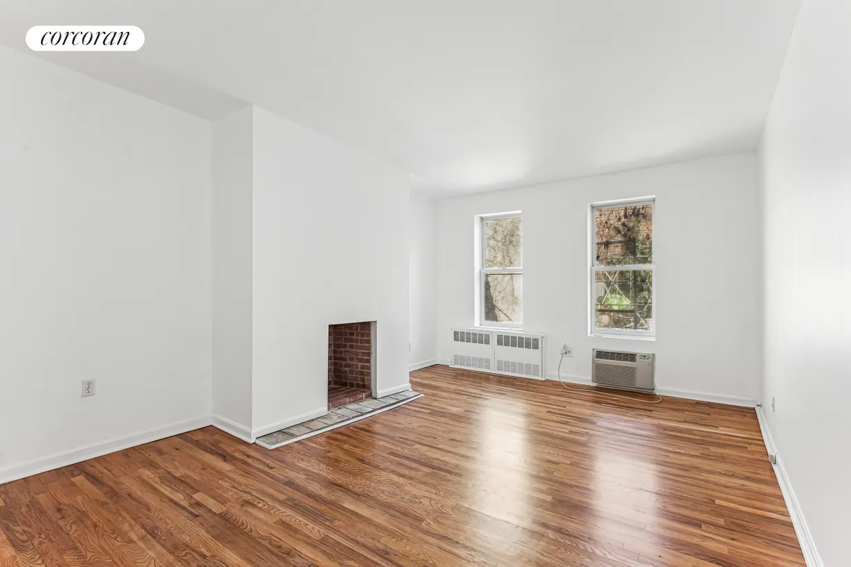 New York City Real Estate | View 92 Horatio Street, 5F | Living Room