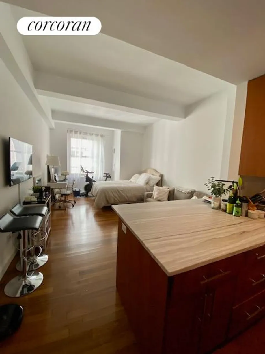 New York City Real Estate | View 88 Greenwich Street, 720 | room 1