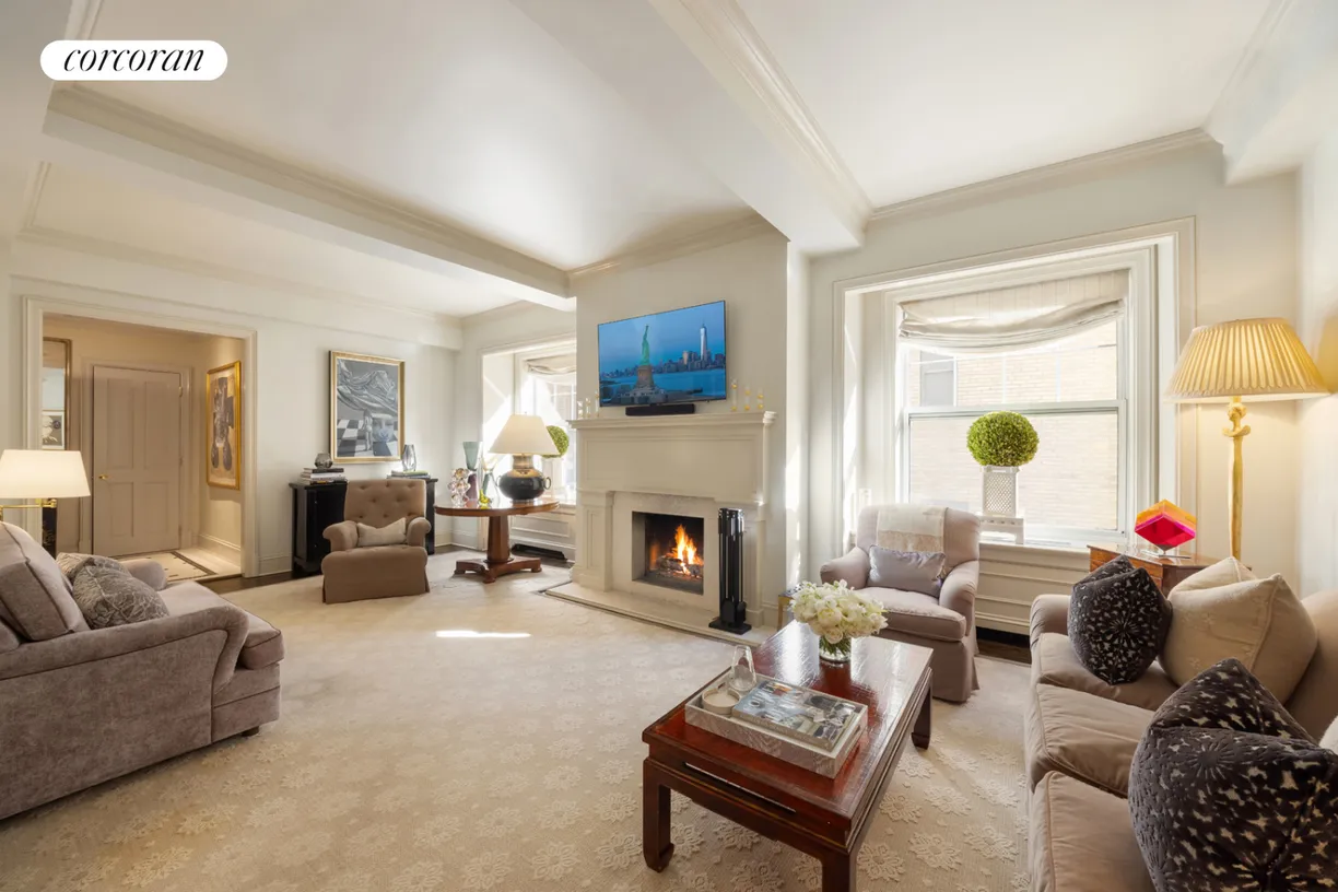 New York City Real Estate | View 975 Park Avenue, 9D | 3 Beds, 3 Baths