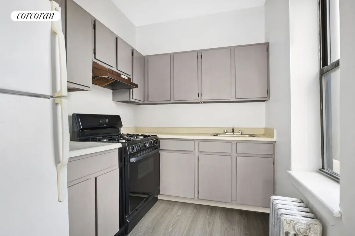 New York City Real Estate | View 98 Avenue C, 6B | Kitchen