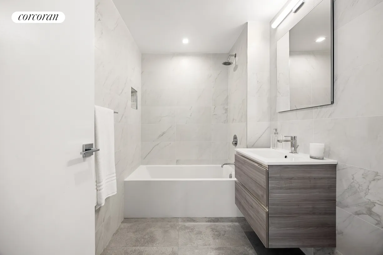 New York City Real Estate | View 27-09 40th Avenue, 3G | room 2