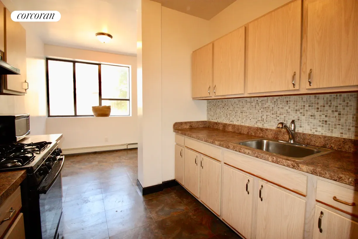 New York City Real Estate | View 272 Willoughby Avenue, 3O | Kitchen