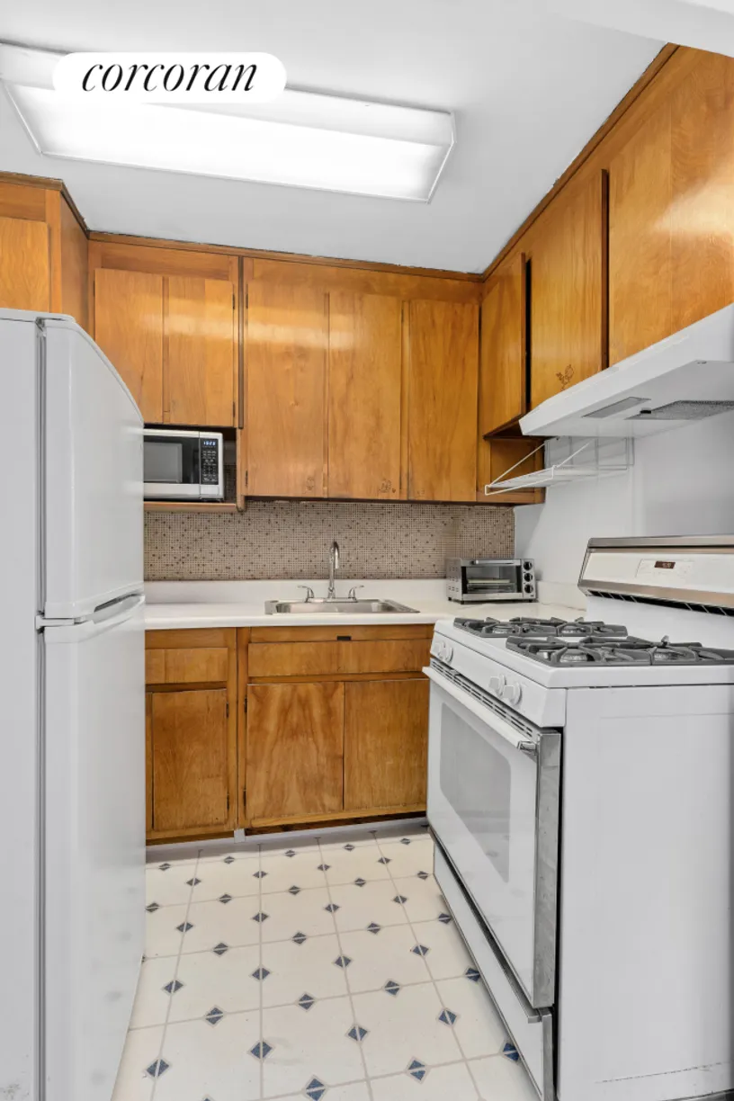 New York City Real Estate | View 52-30 39th Drive, 5H | room 2