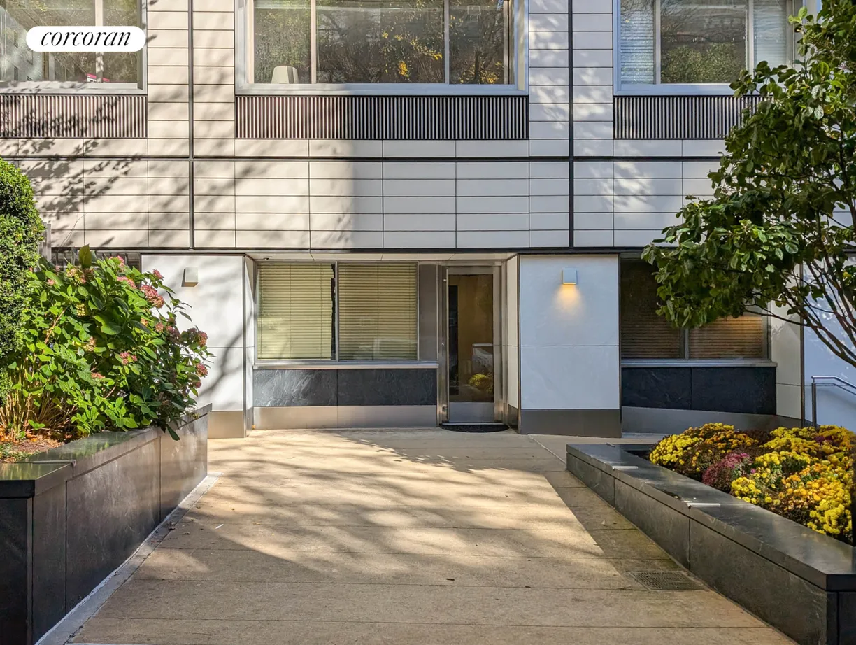 New York City Real Estate | View 211 East 70th Street, GF | 2 Baths