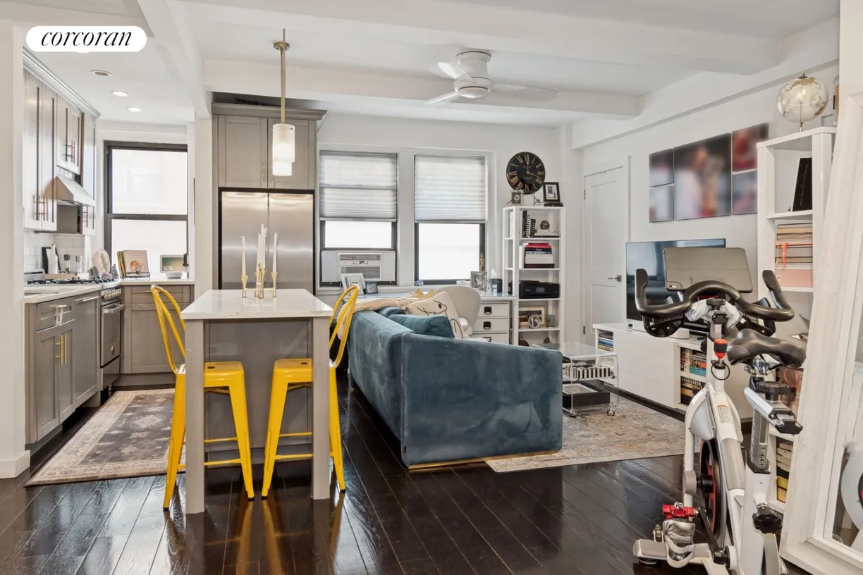 New York City Real Estate | View 211 East 35th Street, 4D | 1 Bed, 1 Bath