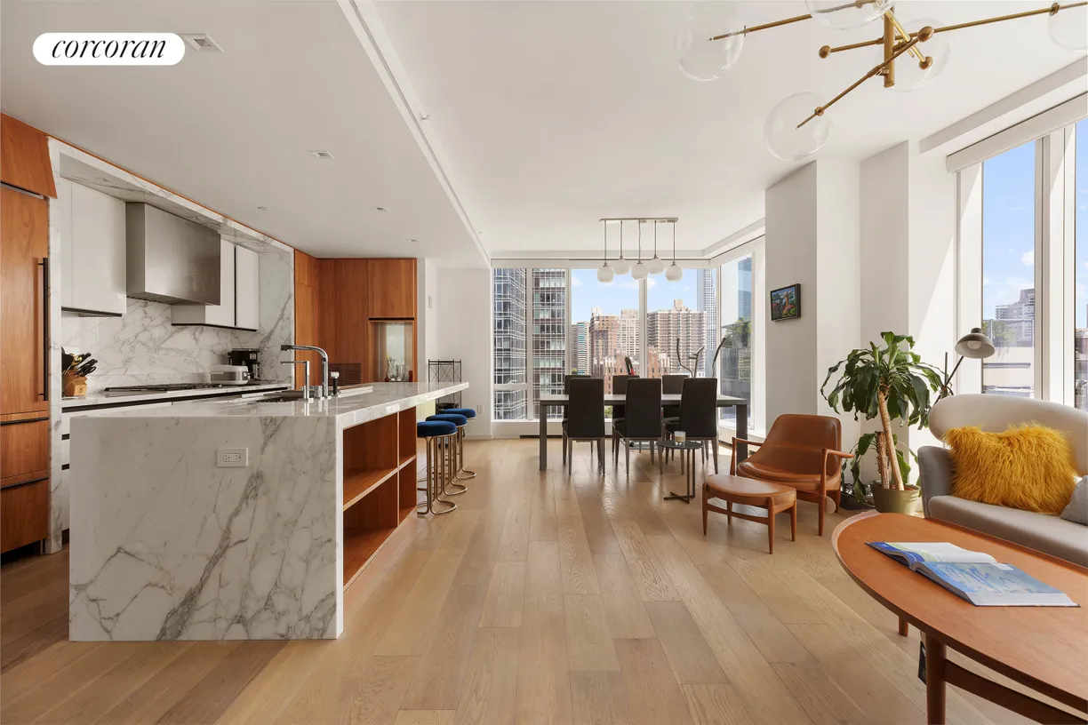 New York City Real Estate | View 5 West End Avenue, 10D | Living/dinning