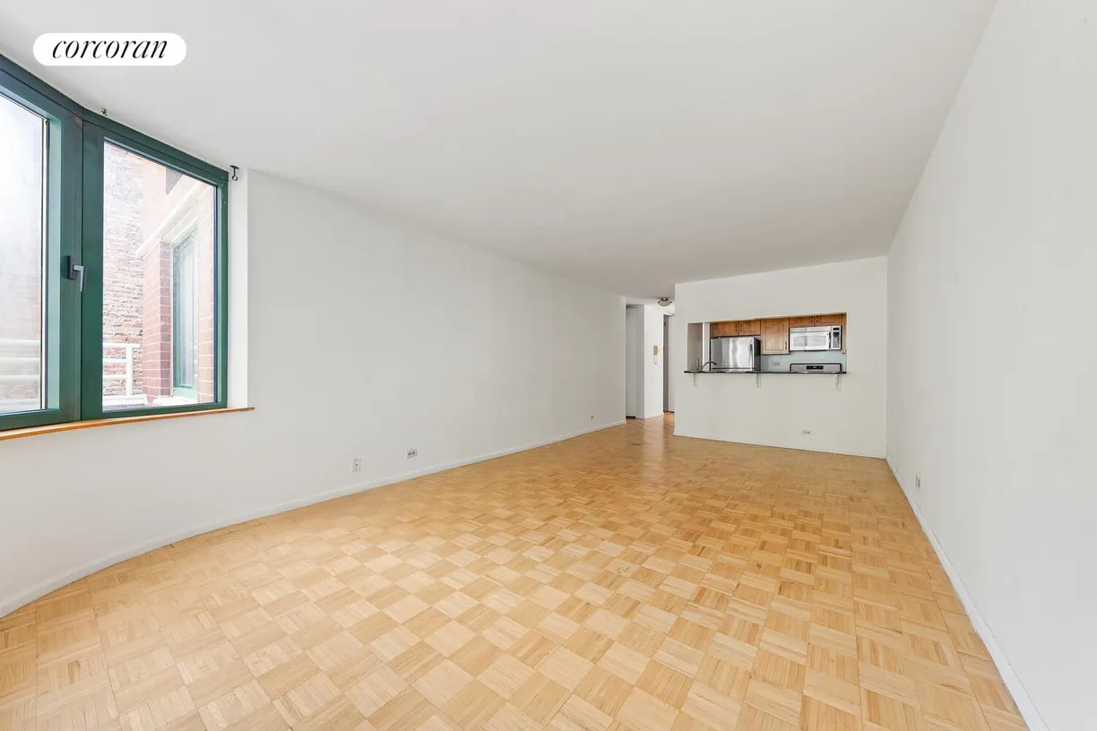 New York City Real Estate | View 295 Greenwich Street, 3LN | room 2
