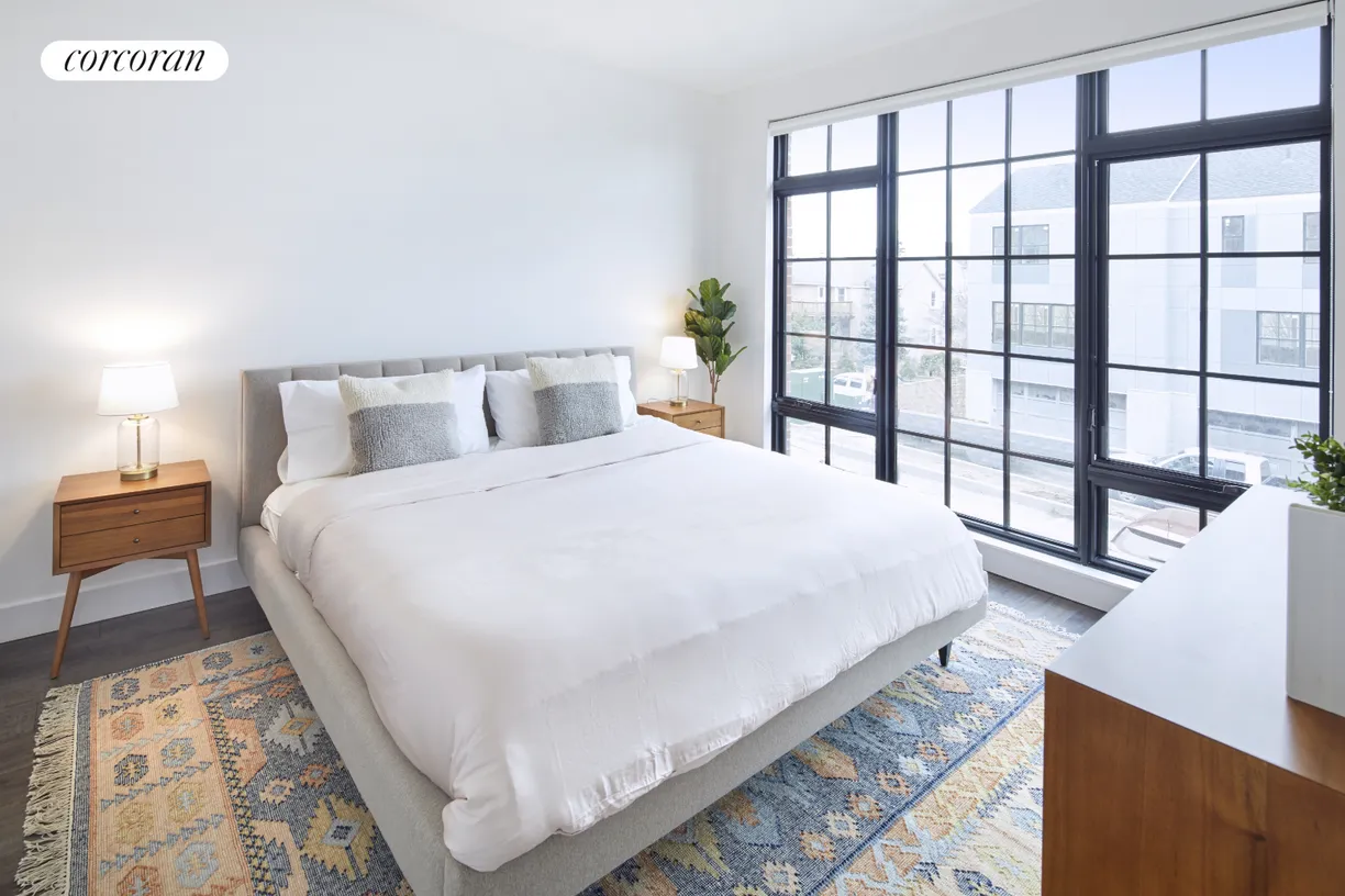 Other US Real Estate | View 270 Waverly Avenue, S305 | room 2