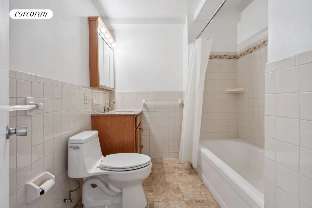 New York City Real Estate | View 101 Lafayette Avenue, 4H | room 2