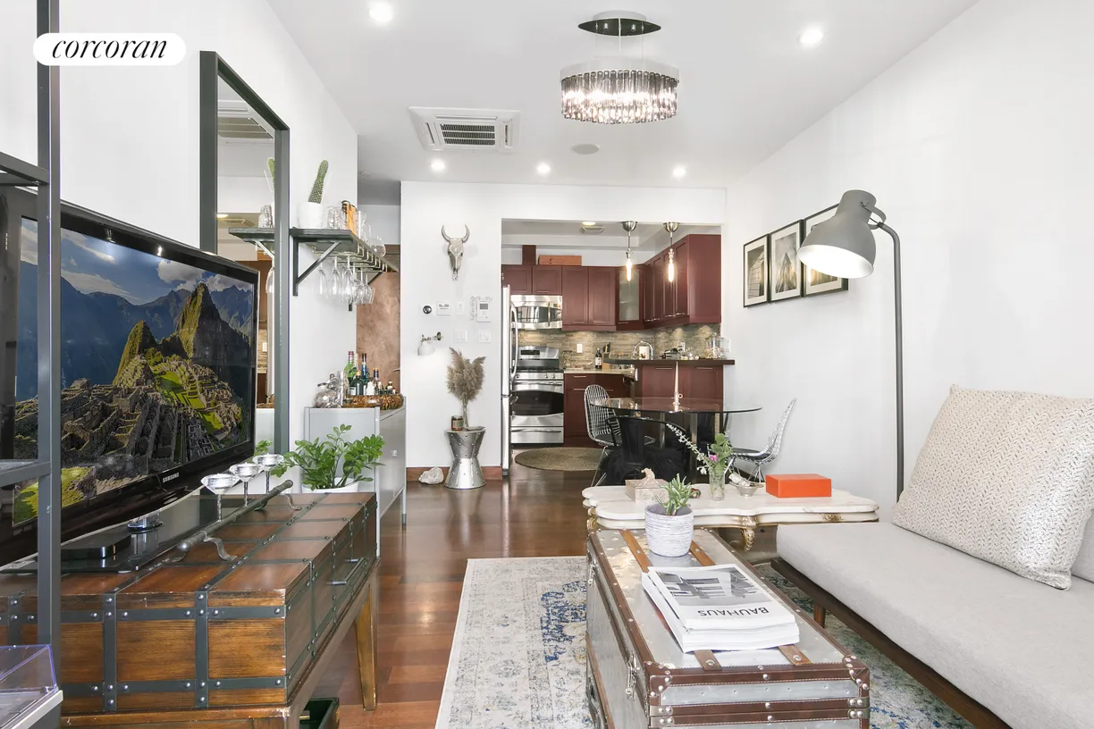 New York City Real Estate | View 607 Manhattan Avenue, 1 | room 1