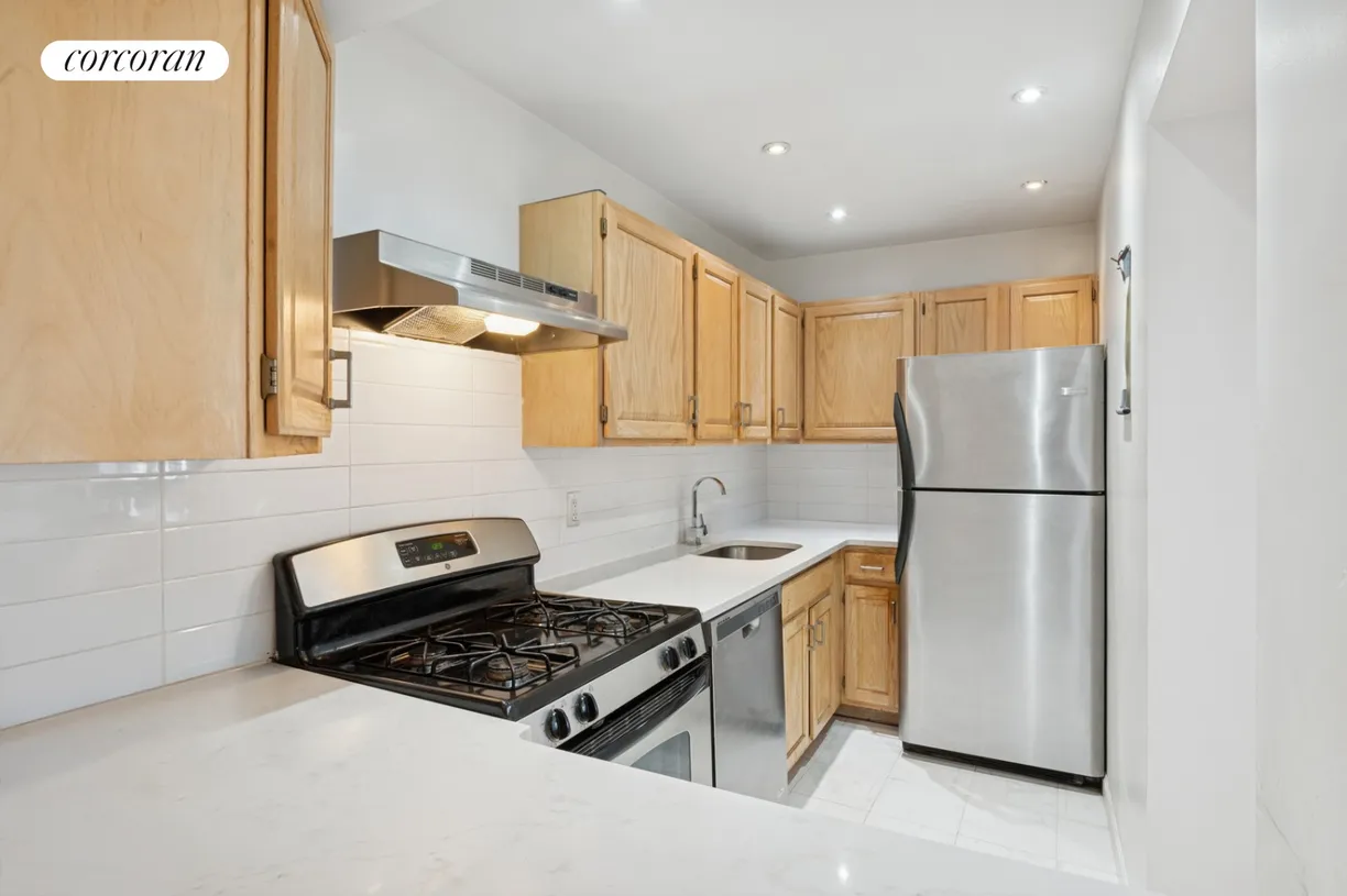 New York City Real Estate | View 1919 Madison Avenue, PH604 | room 1