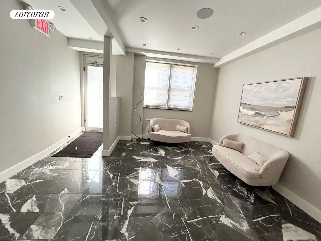 New York City Real Estate | View 514 Ocean Parkway, L2 | room 1