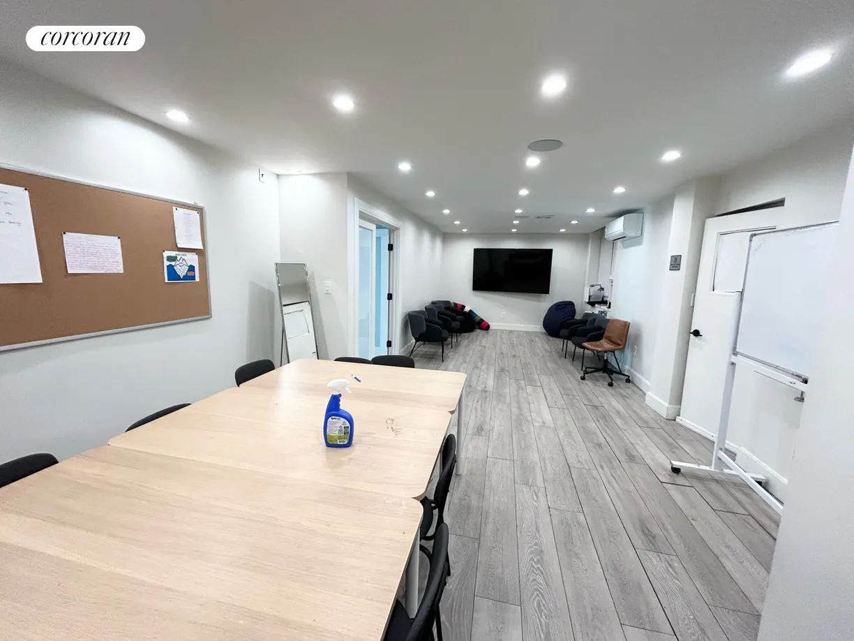 New York City Real Estate | View 514 Ocean Parkway, L2 | room 2