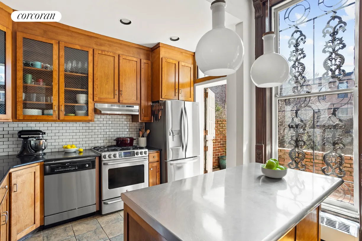 New York City Real Estate | View 112 Berkeley Place, 1 | room 1
