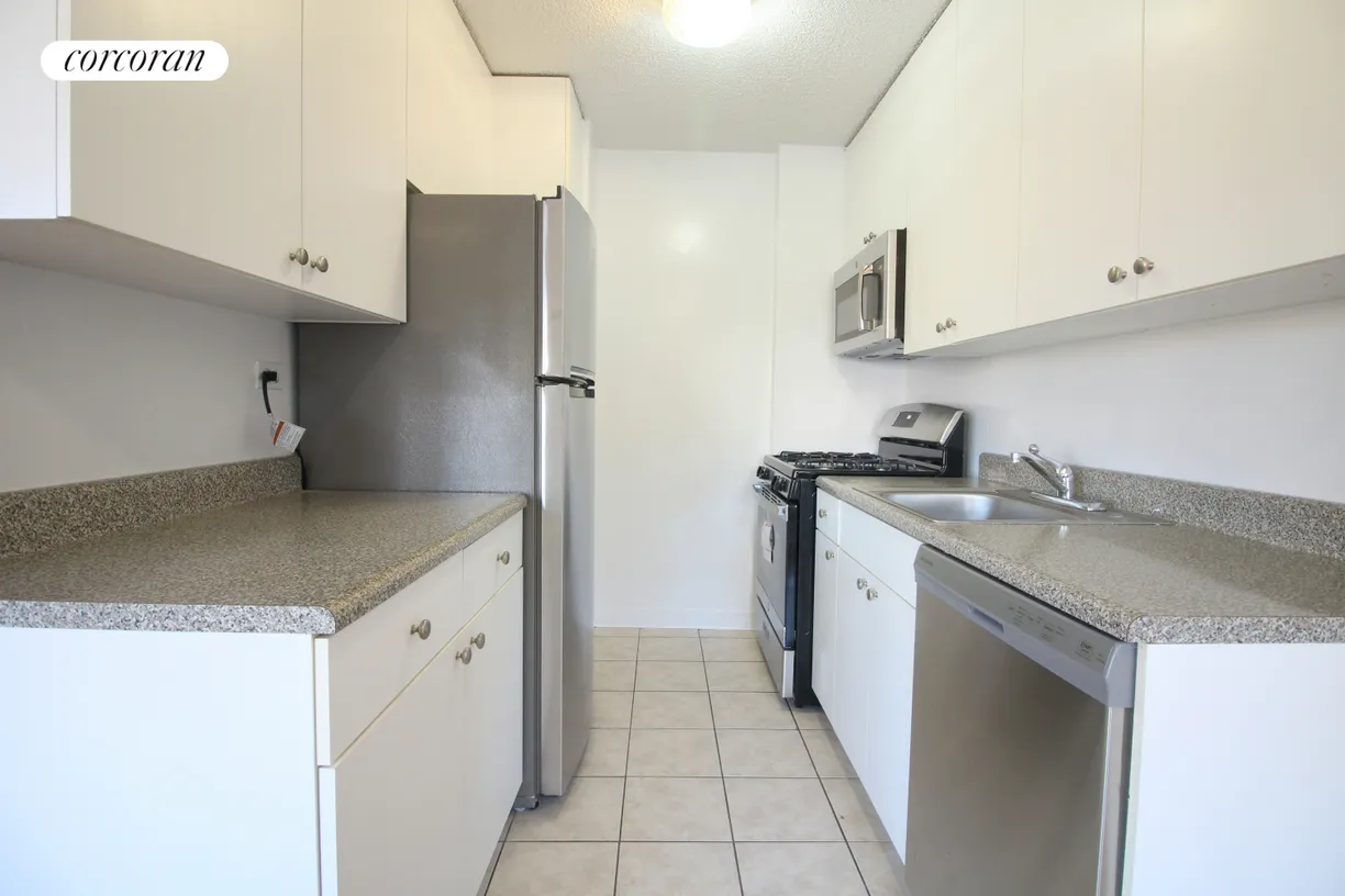 New York City Real Estate | View 175 West 90th Street, 11D | 1 Bed, 1 Bath