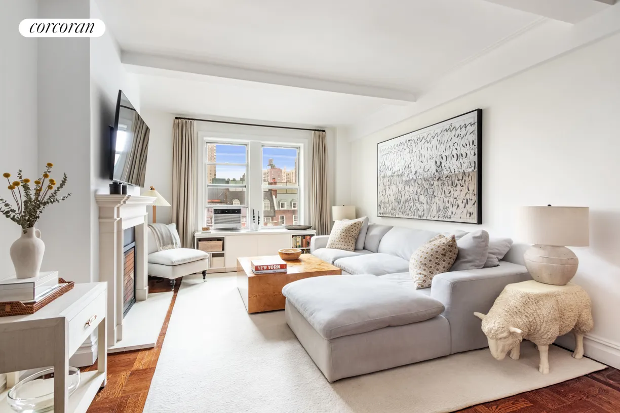 New York City Real Estate | View 51 East 90th Street, 7C | 2 Beds, 1 Bath