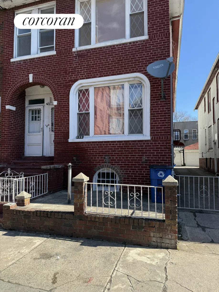 New York City Real Estate | View 135 East 92nd Street, 2 | 3 Beds, 1 Bath