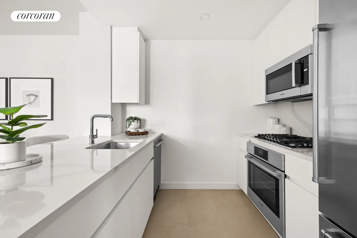 New York City Real Estate | View 300 East 83rd Street, PH19B | room 2