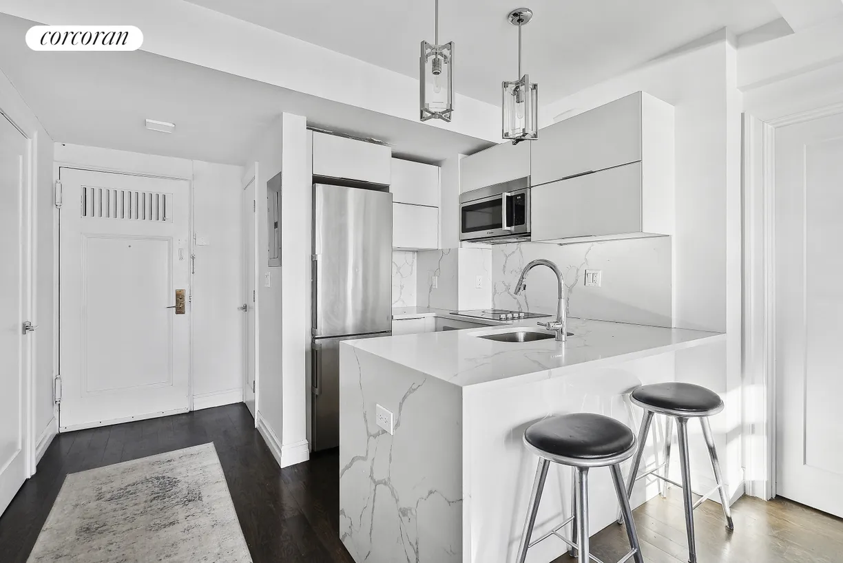 New York City Real Estate | View 5 Tudor City Place, 632 | room 1