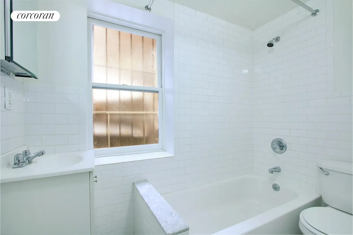 New York City Real Estate | View 5 Minetta Street, 4E | Full Bathroom
