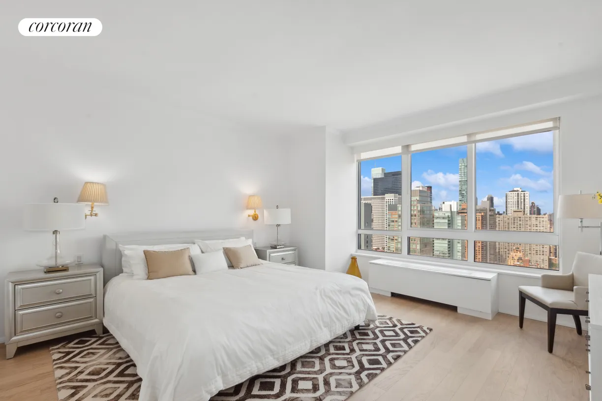 New York City Real Estate | View 100 United Nations Plaza, 35E | Bedroom