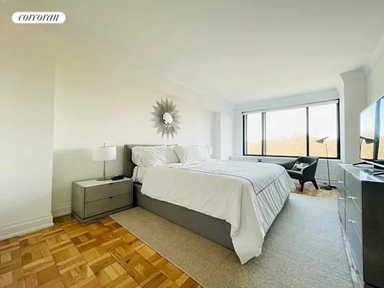 New York City Real Estate | View 985 Fifth Avenue, 7B | room 2