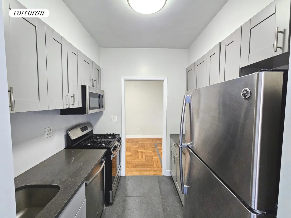 New York City Real Estate | View 5400 Fieldston Road, 53B | Steinless Steel Appliances