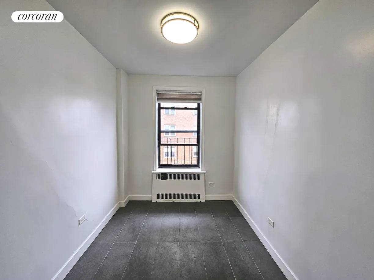 New York City Real Estate | View 5400 Fieldston Road, 53B | Eat-In Kitchen