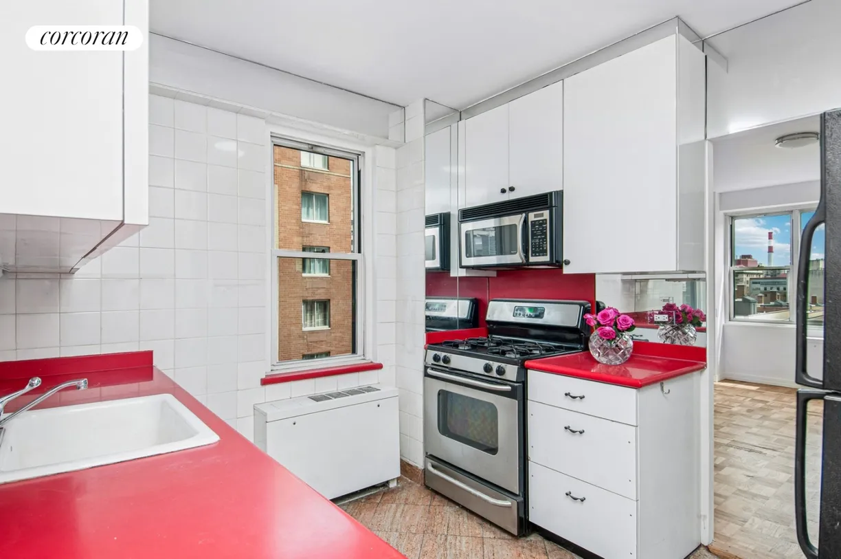 New York City Real Estate | View 340 East 64th Street, 10G | Kitchen