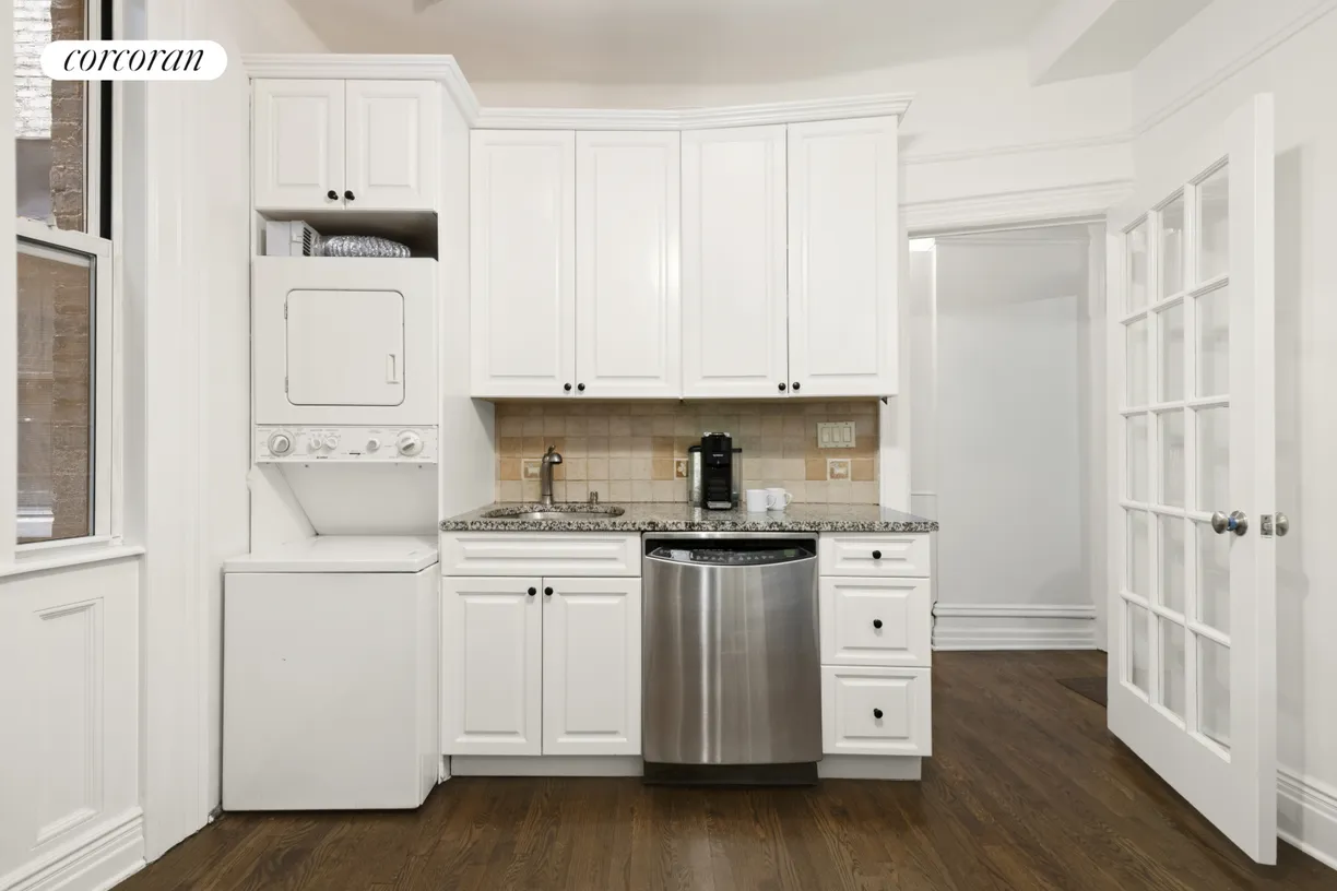 New York City Real Estate | View 320 West 87th Street, 1FEE | room 2