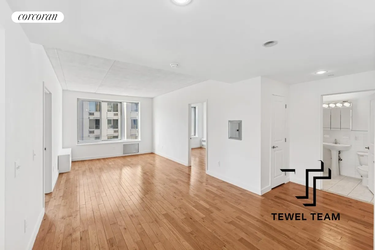 New York City Real Estate | View 32 West 139th Street, 8R1 | room 1