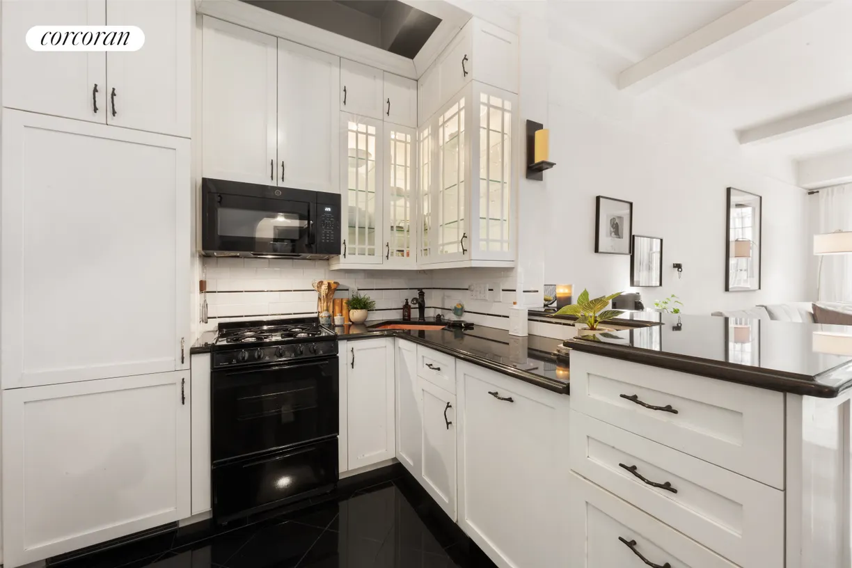 New York City Real Estate | View 299 West 12th Street, 1F | room 2
