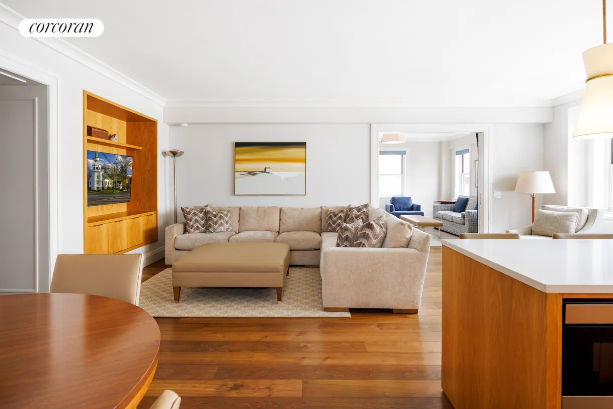 New York City Real Estate | View 710 Park Avenue, 10C | room 2