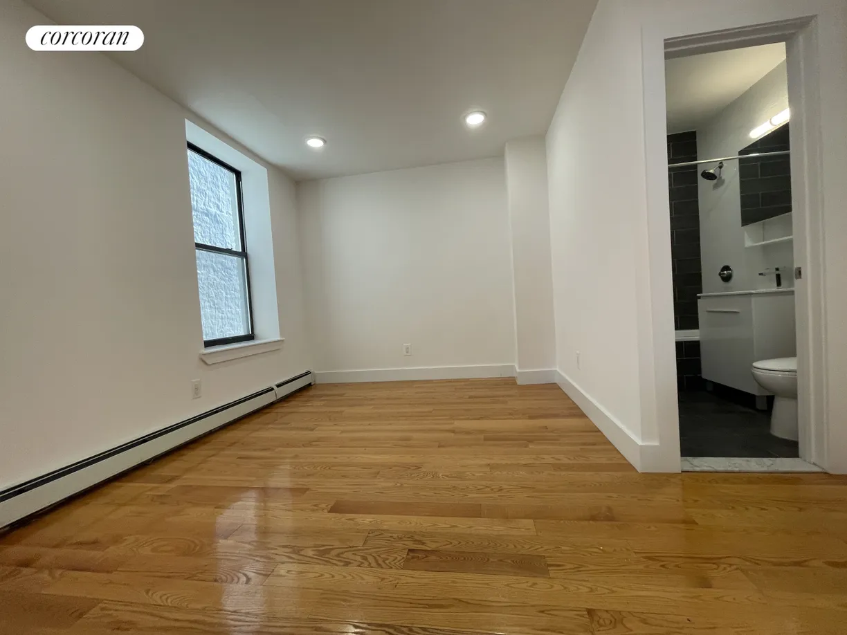 New York City Real Estate | View 506 Manhattan Avenue, 5C1 | room 1
