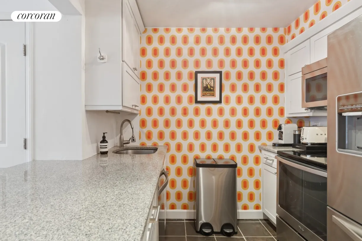 New York City Real Estate | View 450 West 20th Street, GARDEN | Kitchen