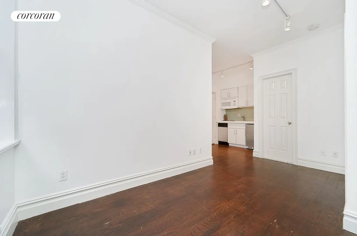 New York City Real Estate | View 102 Greenwich Avenue, 9 | room 1