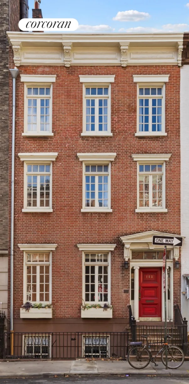 New York City Real Estate | View 168 Waverly Place, UPPER | room 1