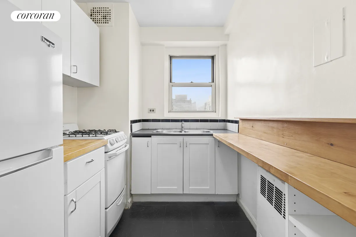New York City Real Estate | View 111 Third Avenue, 11D | room 2