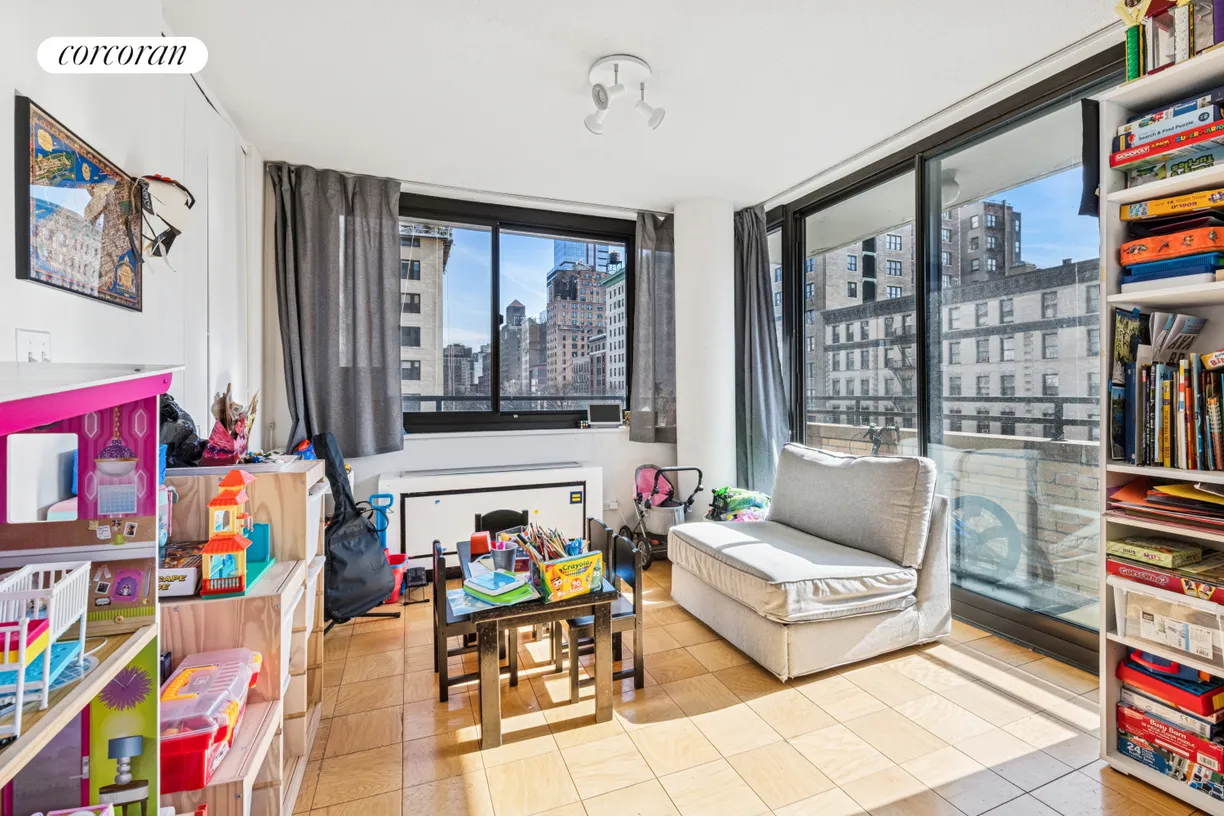 New York City Real Estate | View 275 West 96th Street, 8N | Dining Alcove