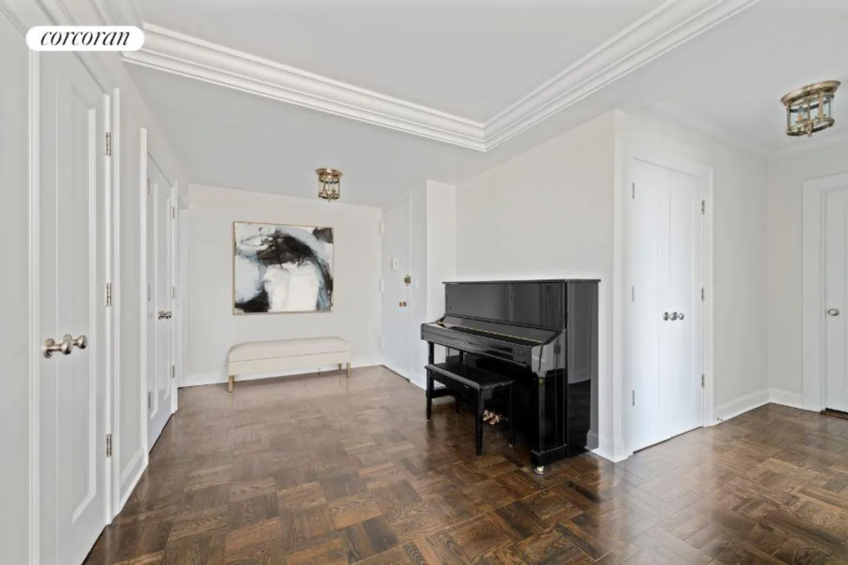 New York City Real Estate | View 500 East 83rd Street, 19M | room 1