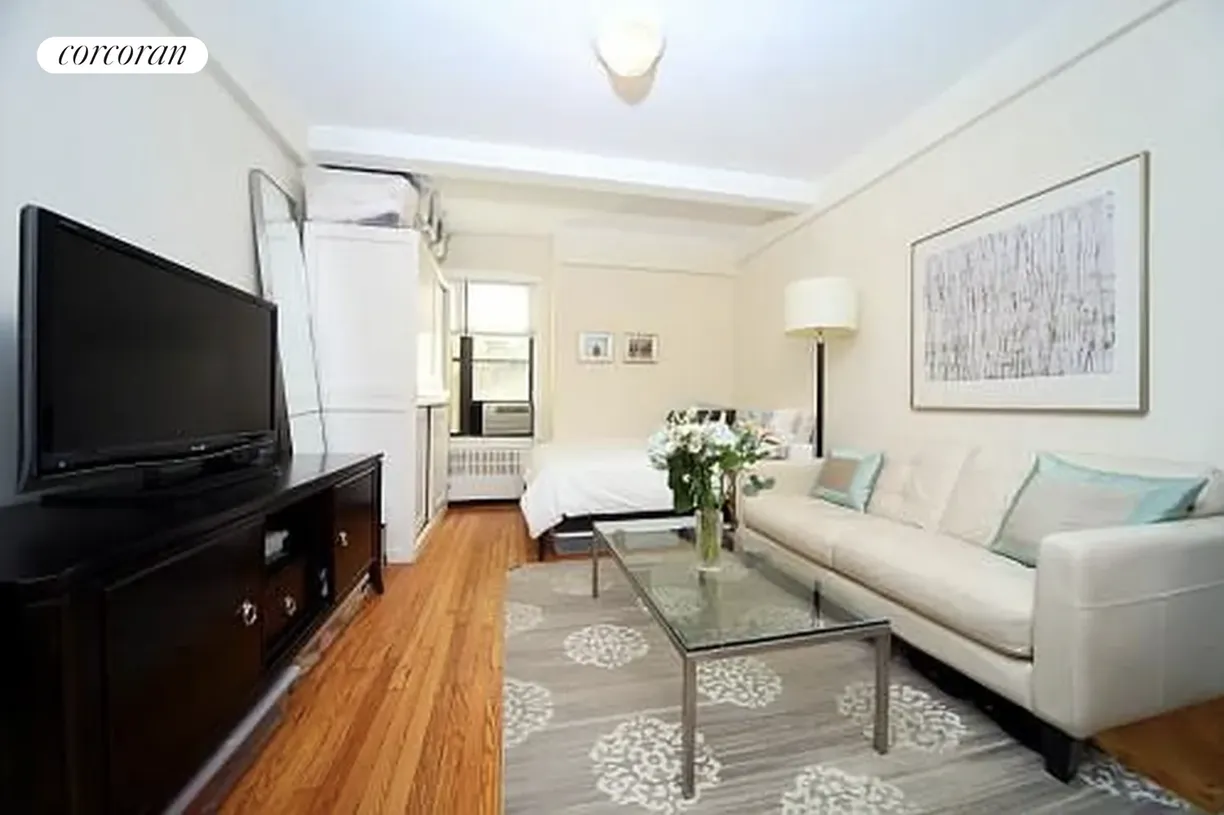 New York City Real Estate | View 40 West 72nd Street, 50 | 1 Bath
