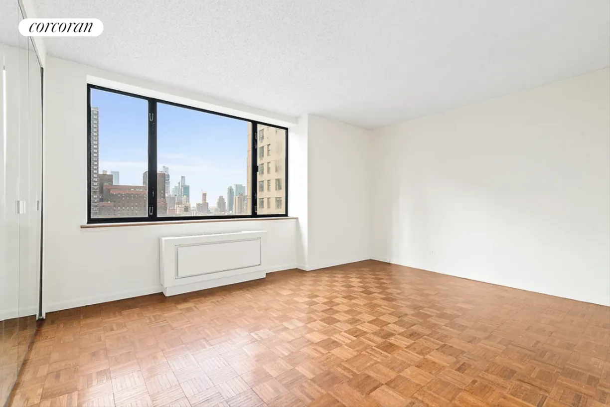 New York City Real Estate | View 30 West 61st Street, 22B | room 1