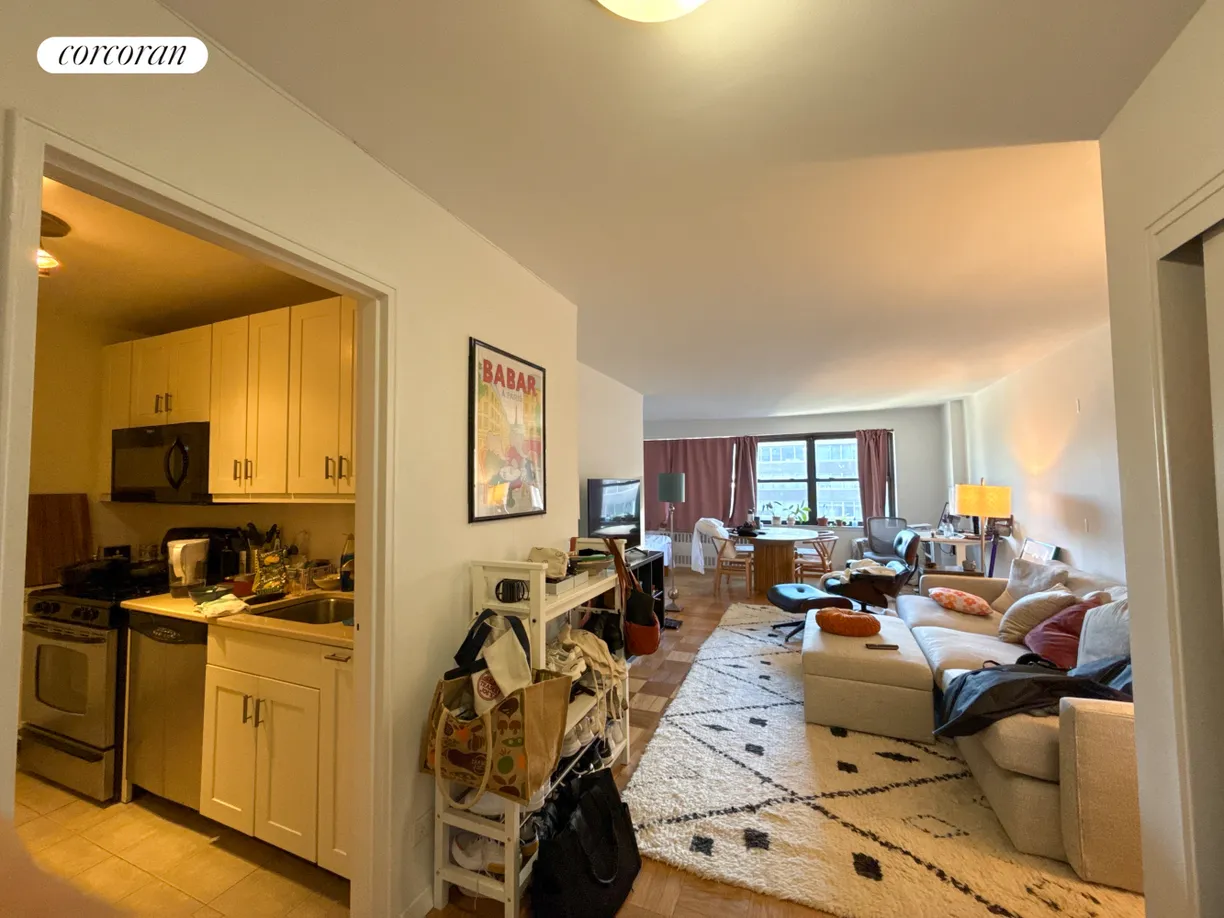 New York City Real Estate | View 205 West End Avenue, 16F | 1 Bath