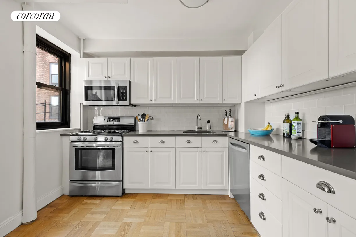 New York City Real Estate | View 201 Clinton Avenue, 11F | room 2