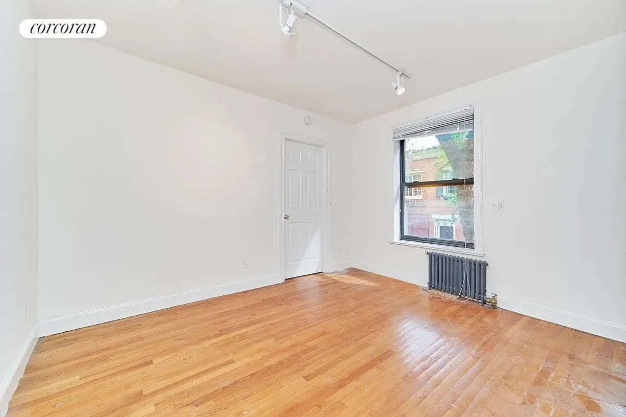 New York City Real Estate | View 19 Commerce Street, 2 | 1 Bed, 1 Bath
